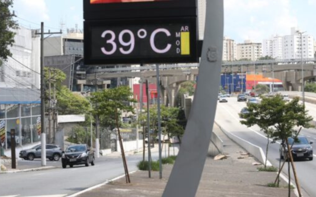 Estudo indica que calor urbano pode subir até o dobro do previsto em 81% das cidades analisadas Estudo indica que calor urbano pode subir até o dobro do previsto em 81% das cidades analisadas
